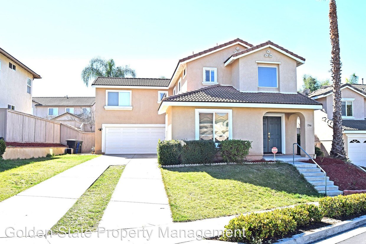 Primary Photo - 5 br, 3 bath House - 1366 Livingston Street