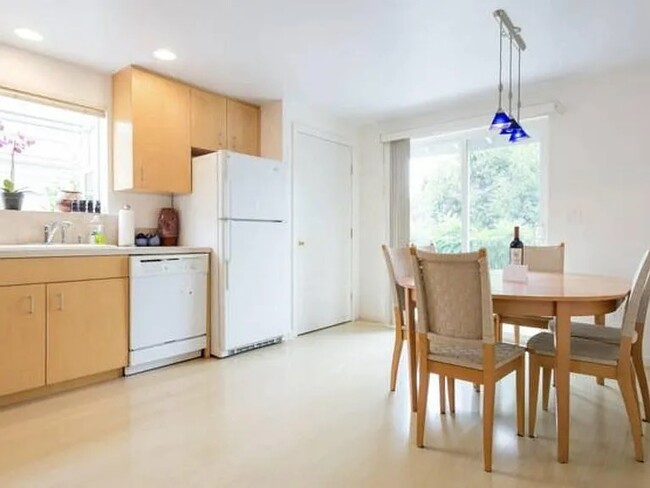 Foto del edificio - 2849 SW Adams St