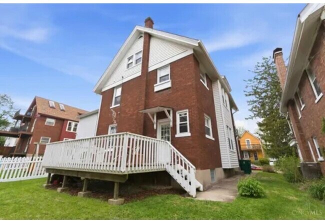 Foto del edificio - 3642 Columbus Ave