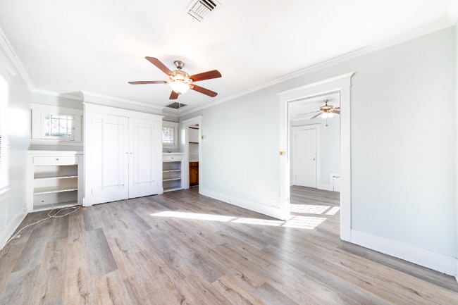 Foto del edificio - 6622 Bonsallo Ave