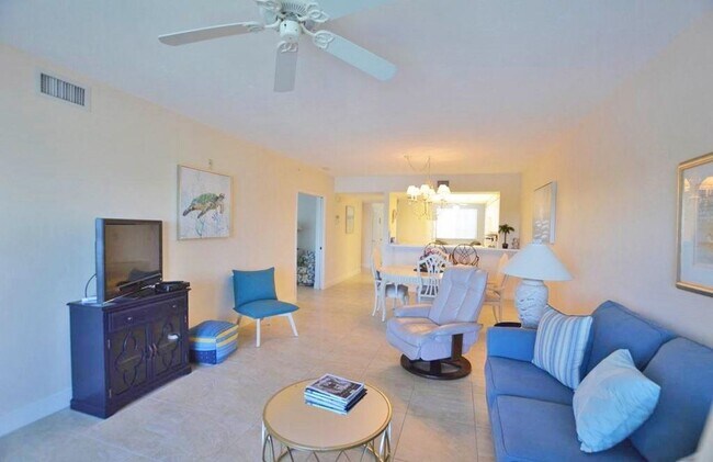 Foto del edificio - ***SHORT TERM/LONG TERM RENTAL***WEEKLY RENTING AVAILIABLE***BREATHTAKING VIEW***IN BEAUTIFUL BAY...
