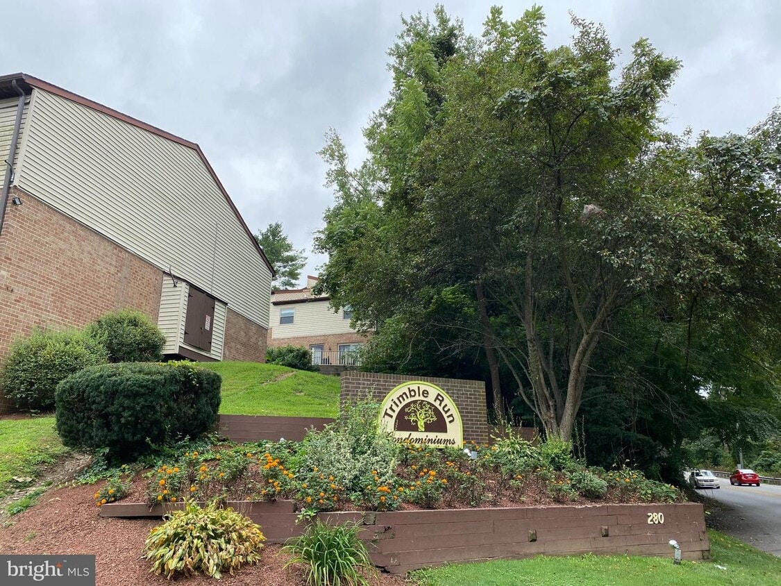280 Bridgewater Rd Unit H15, Brookhaven, PA 19015 Room for Rent in