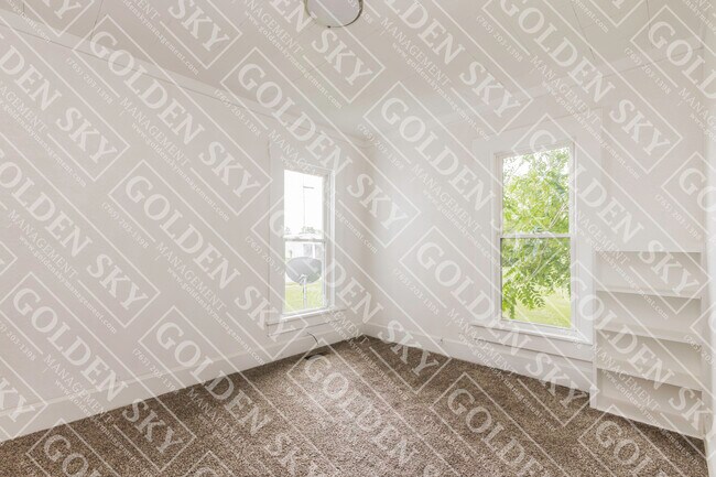 Foto del edificio - 628 W Memorial Dr