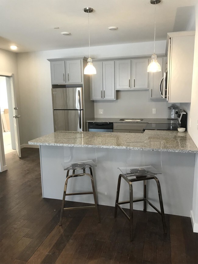 Foto del edificio - 3818 Terrace St