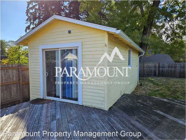 Building Photo - 3 br, 2 bath House - 2533 Strassburg St NE