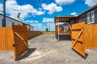 Building Photo - 1133 Rd 5823