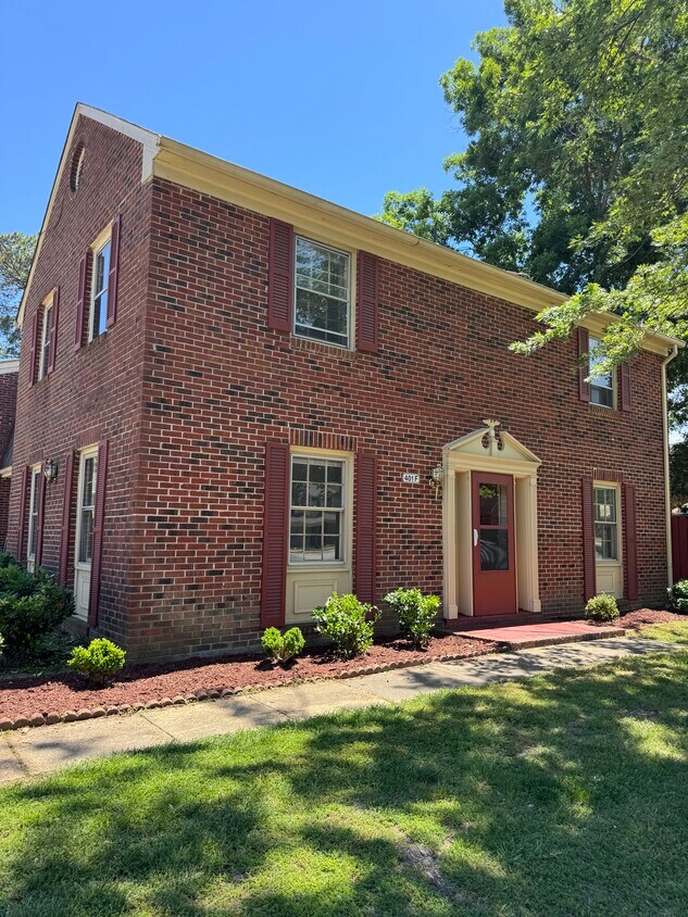 Foto principal - 401 Advocate Ct