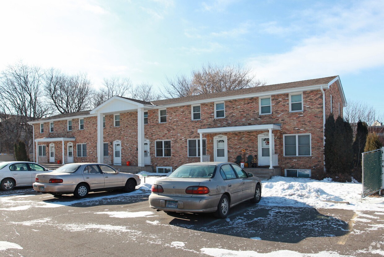 Foto principal - Lincoln Manor Townhomes