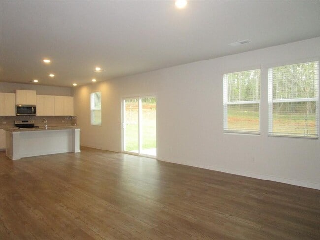 Building Photo - 5169 Un Hts Wy