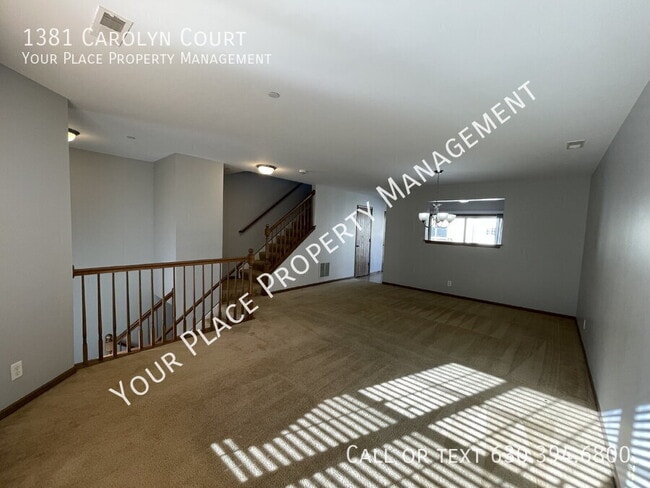 Building Photo - 1381 Carolyn Ct