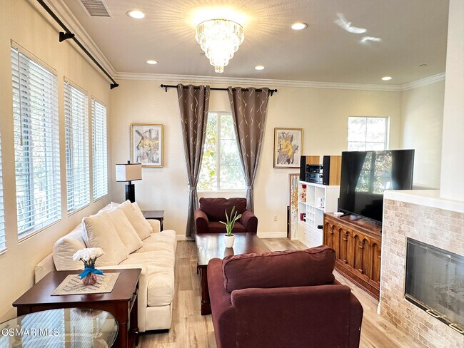 Foto del edificio - 2986 Arbolitos Ln