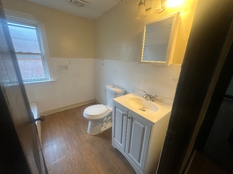 1007 Nathaniel Rd Cleveland, OH 44110 – photo 4