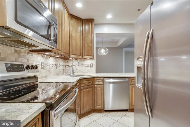 Foto del edificio - 5704 Chapman Mill Dr