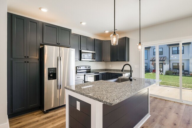 Foto del edificio - 17 Barnyard Cir