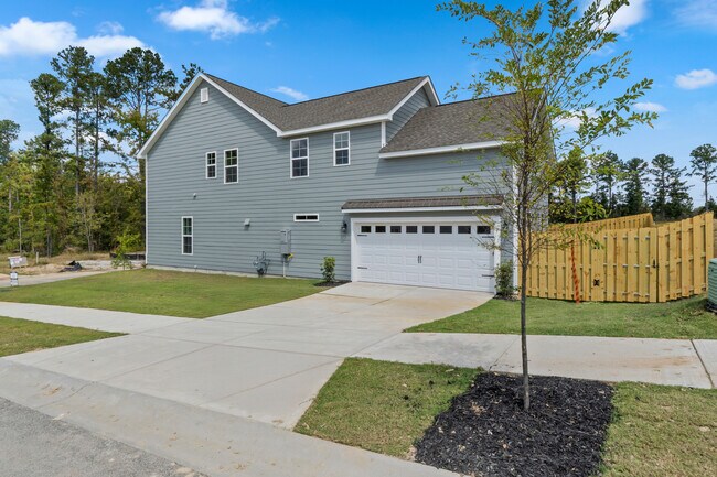 Building Photo - 721 Ronaldsay Rd