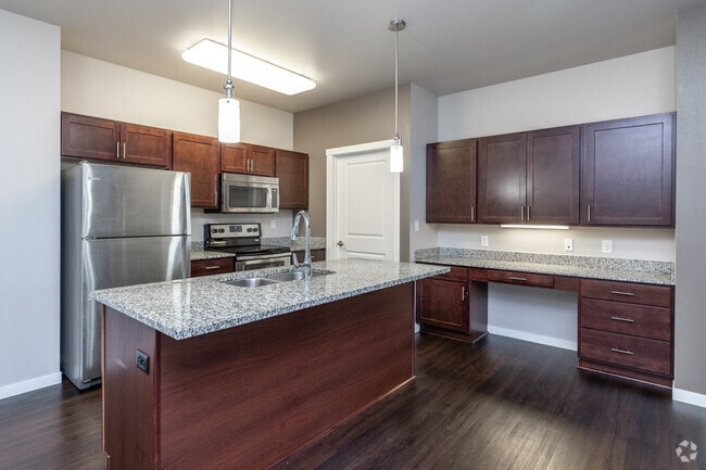 2BR, 2BA - 1,130SF - Kithcen - Shadow Bay Apartments