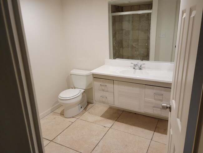 Foto del edificio - RENT TO OWN 3 BEDROOMS 2 BATHROOM $2295/MO...