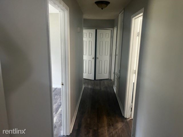 Foto del edificio - 3 br, 1.5 bath House - 135 Texas Avenue
