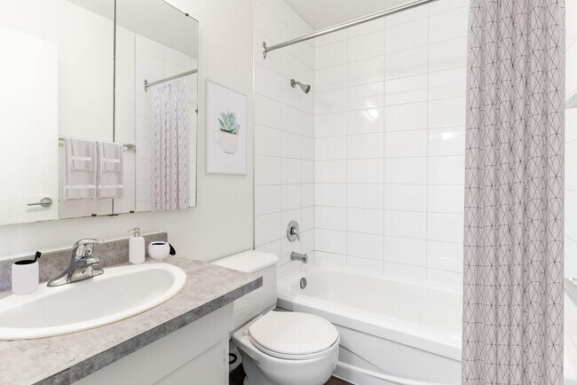 Photo du bâtiment - Leewood Village