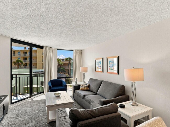 Building Photo - 1040 US-98