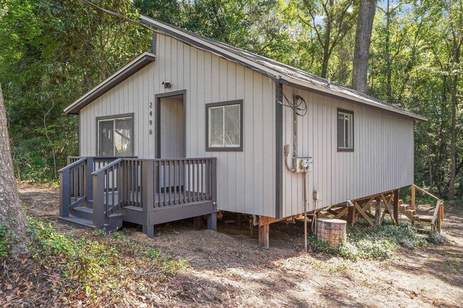 Foto del edificio - 2496 Dundee Dr