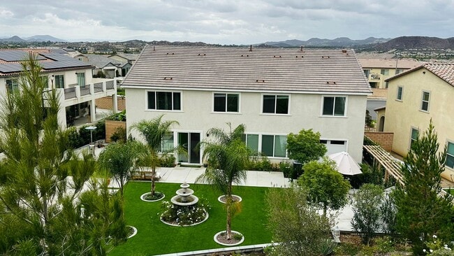 Foto del edificio - 24814 Woodley Cir