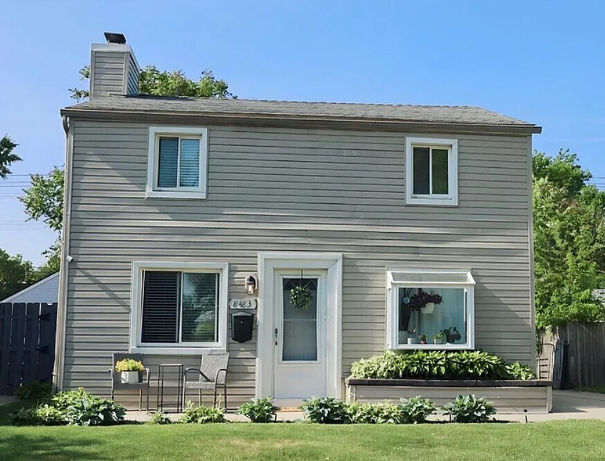 Foto principal - 8483 Harding St