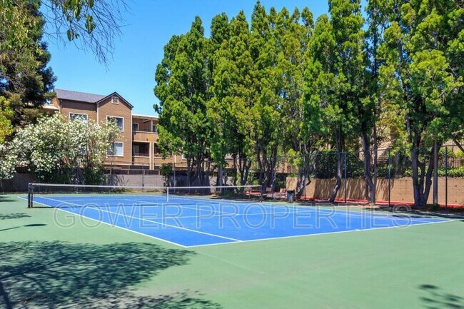 Building Photo - 1495 De Rose Way