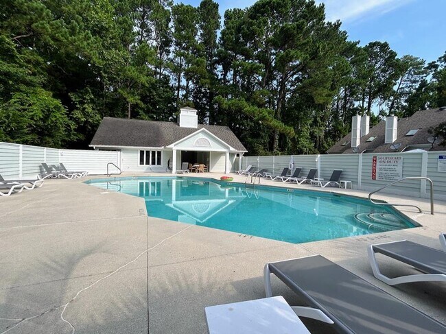 Building Photo - 6211 Wrightsville Ave