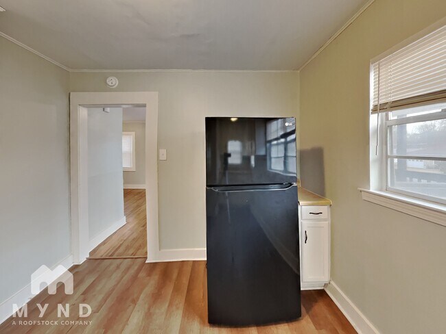 Foto del edificio - 536 Garst Dr