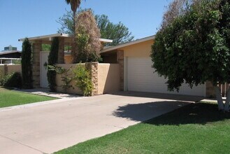Building Photo - 533 E Pebble Beach Dr
