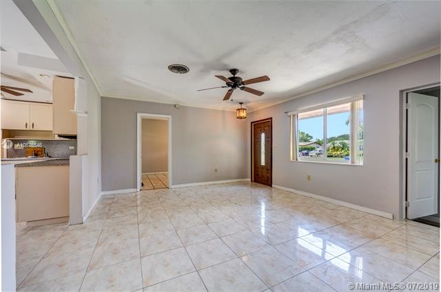 Building Photo - 3200 SW 67th Way