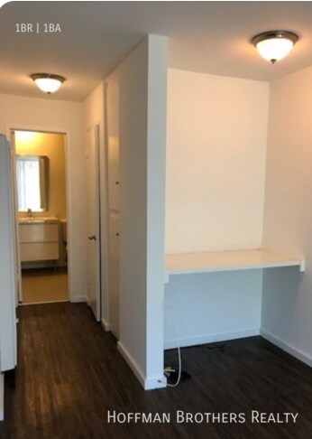 Foto principal - 3111 4th St