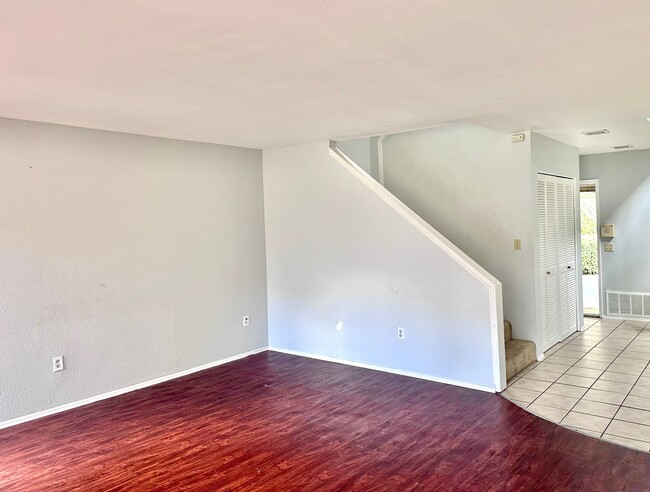 Foto del edificio - 1511 Sunrise Shadow Ct
