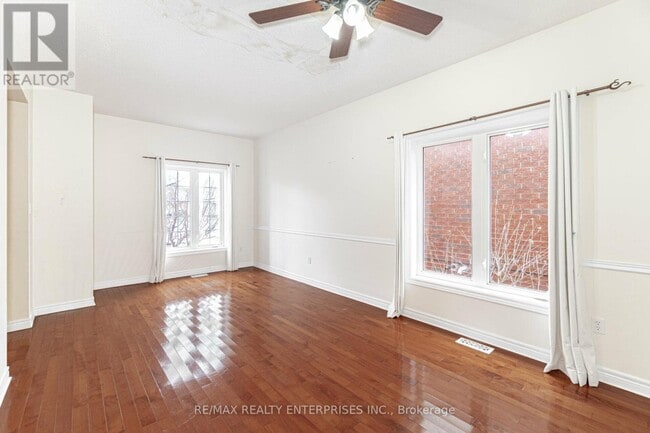 Building Photo - 2341 Vanessa Dr