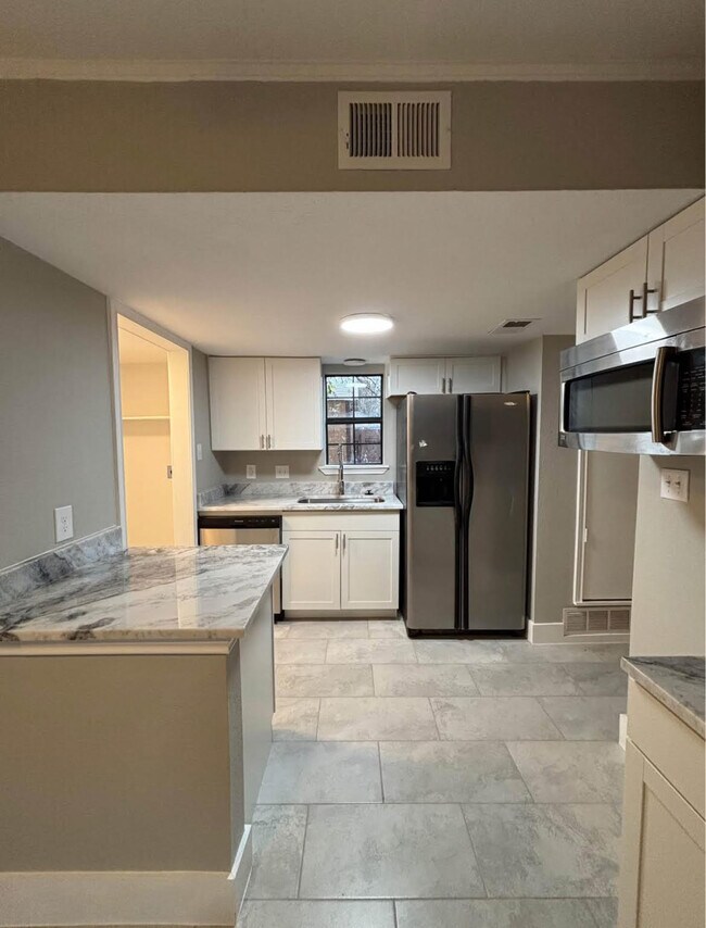 Foto del edificio - 5614 Harvest Hill Rd