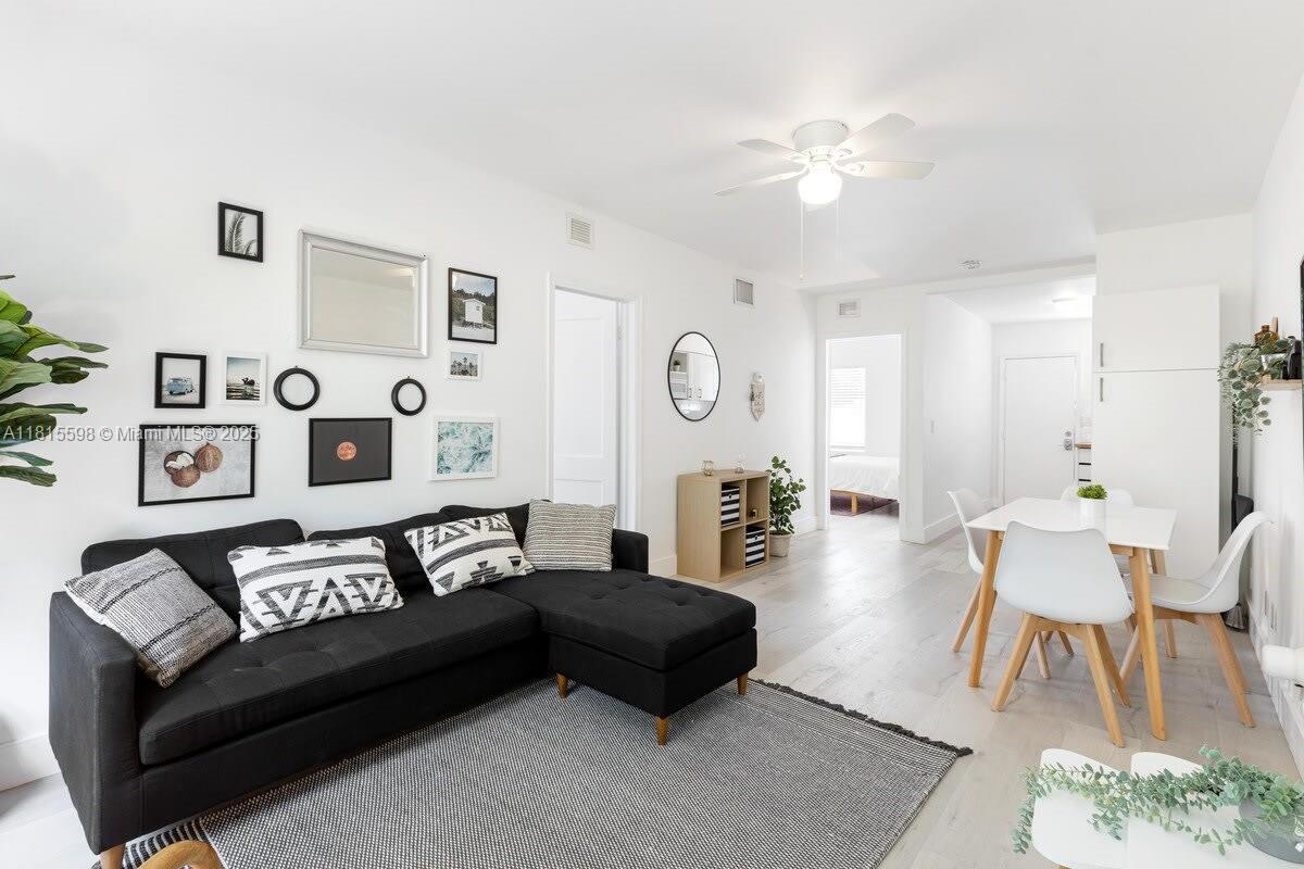 Foto principal - 301 NE 17th Ave