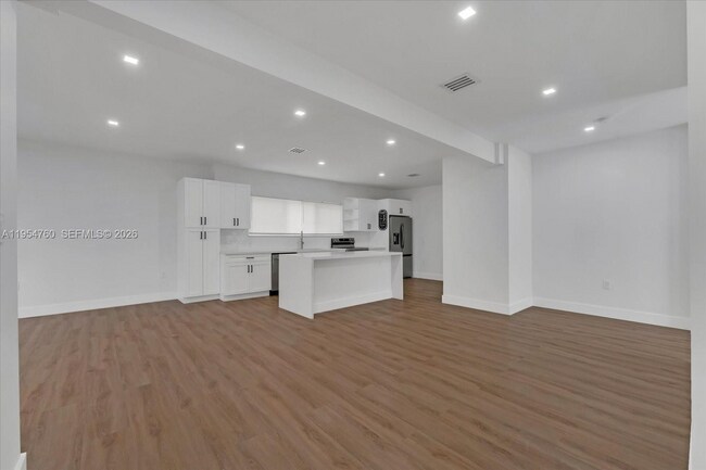 Foto del edificio - 1733 NW 16th St