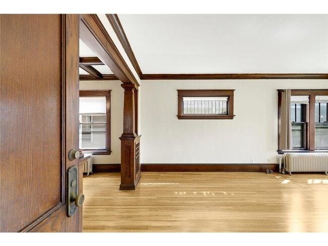 Building Photo - 971 Goodrich Ave