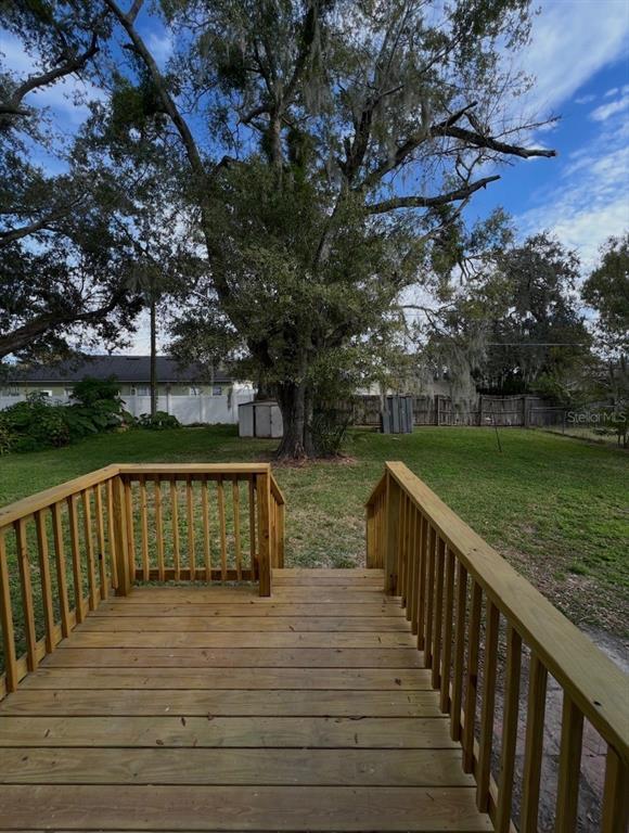 Building Photo - 715 S Clyde Ave