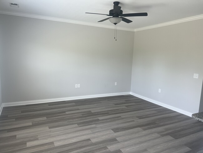 Building Photo - 6481 Fortuna Ave