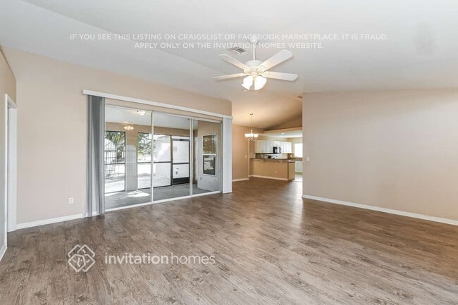 Building Photo - 137 Zenith Cir