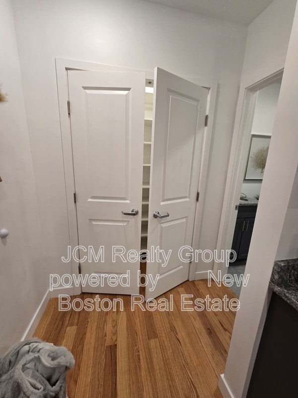 Photo - 165 Hawthorne St Apartment