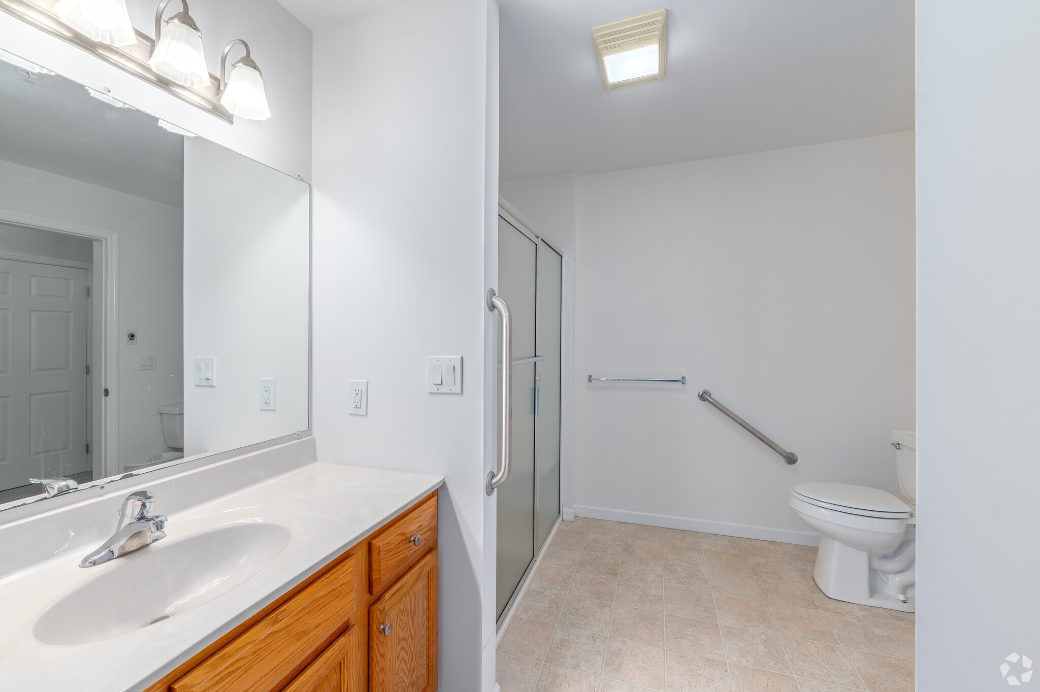 Royalton Apartments - Senior Living – photo 2