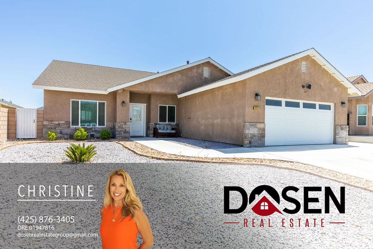 Primary Photo - Beautiful 4 bed, 2 bath NW home w/ PAID SO...
