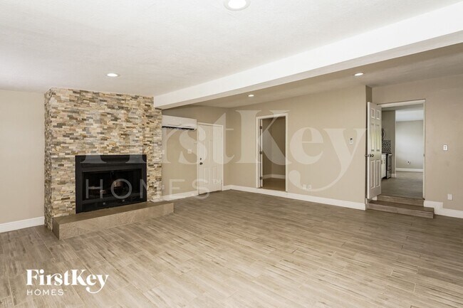 Foto del edificio - 1500 Dozier Ave