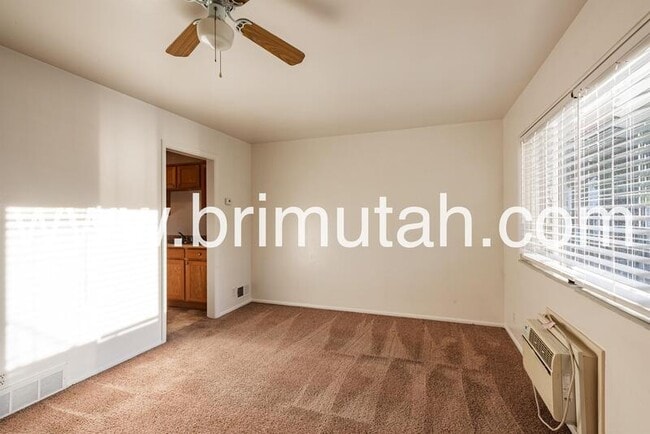 Photo - 2241 E Laney Ave Apartment