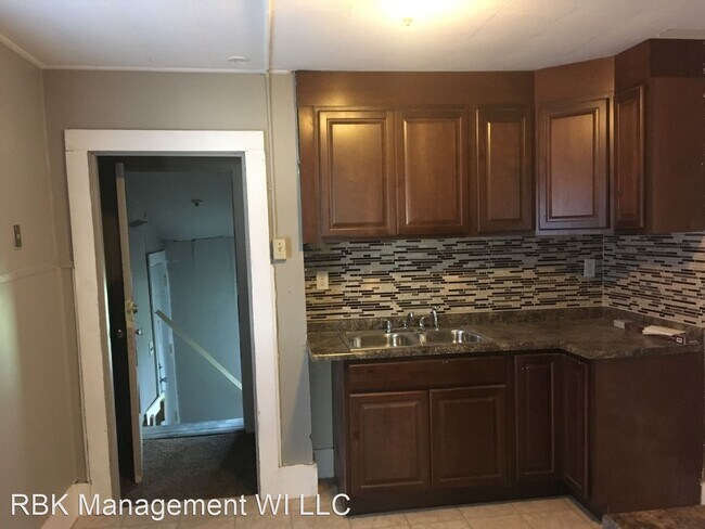 Building Photo - 3 br, 1 bath House - 170 S 64th Street