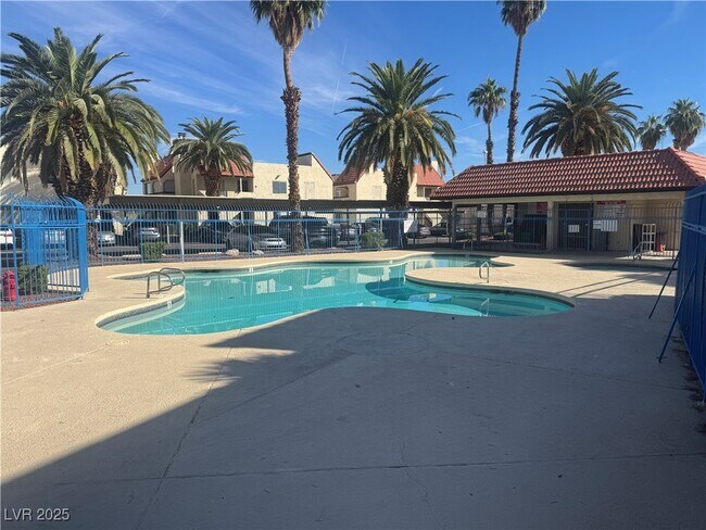 Foto del edificio - 4919 Newport Cove Dr