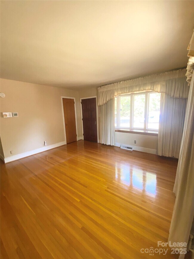 Foto del edificio - 1230 Dean St